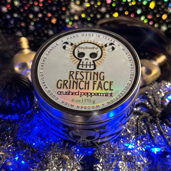 Resting Grinchface Luxury Crackling Wooden Wick Candle Tin: Crushed Peppermint - Picture 1 of 5